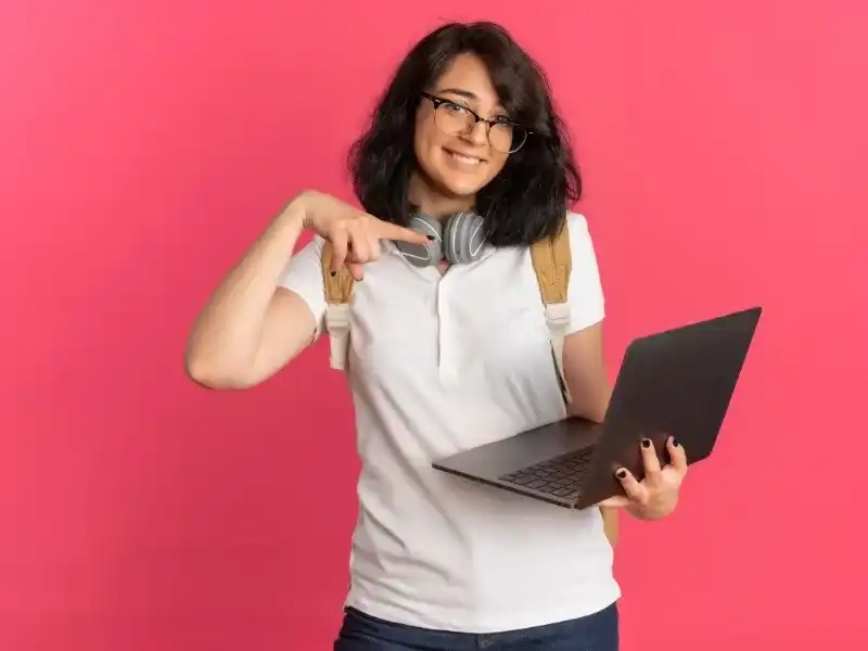 Alugar Notebook Compensa? Vantagens e Desvantagens que Você Deve Considerar