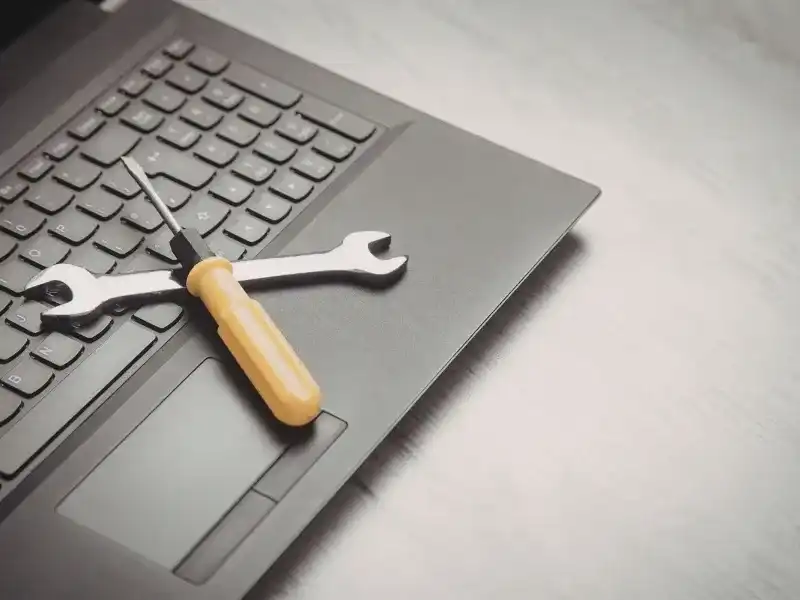 Deu Ruim? Guia Definitivo para Conserto de Notebook